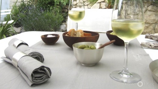 Apéro in der Provence - mit den schönen Dingen von Castel Franc