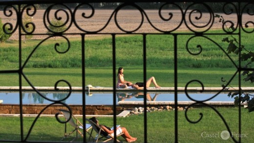 Piscine de "La Garance", bei Avignon, von: castel-franc.com