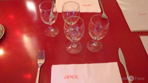 gedeckter Tisch im Restaurant "XA", Saint-Rémy, Provence